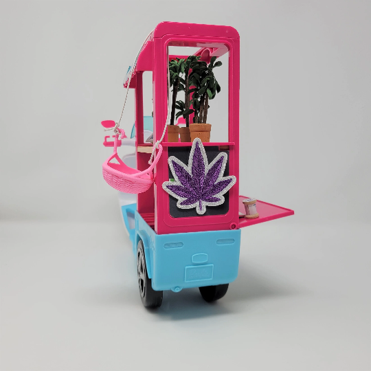 Hemp-Sellers' Cart Barbie Vehicle