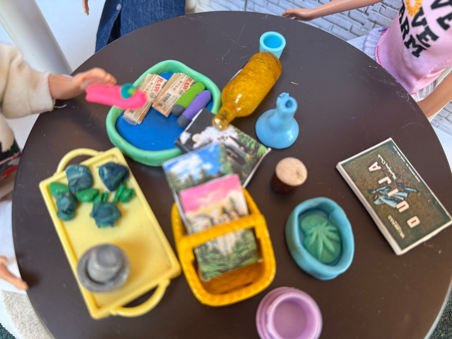 Sesh Circle Barbies