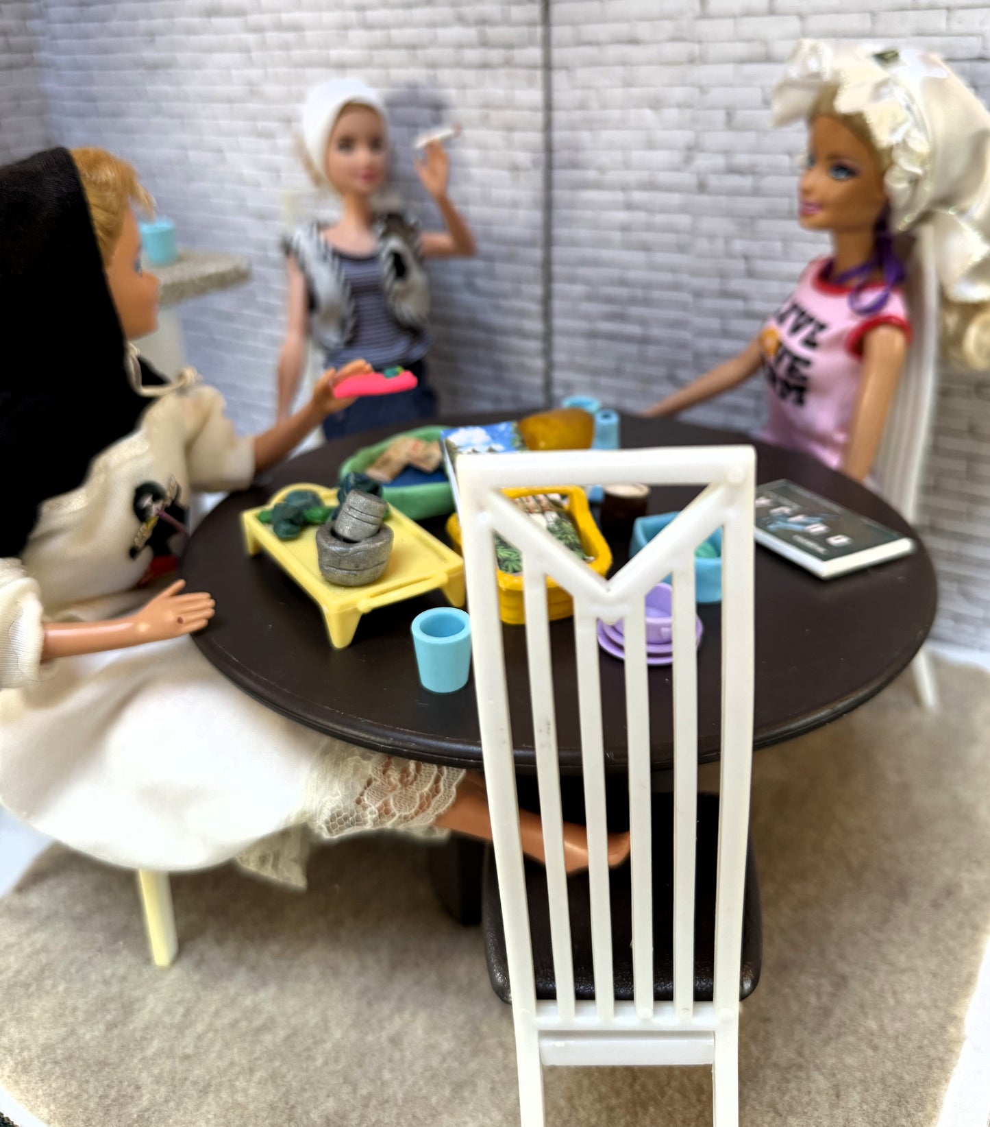 Sesh Circle Barbies